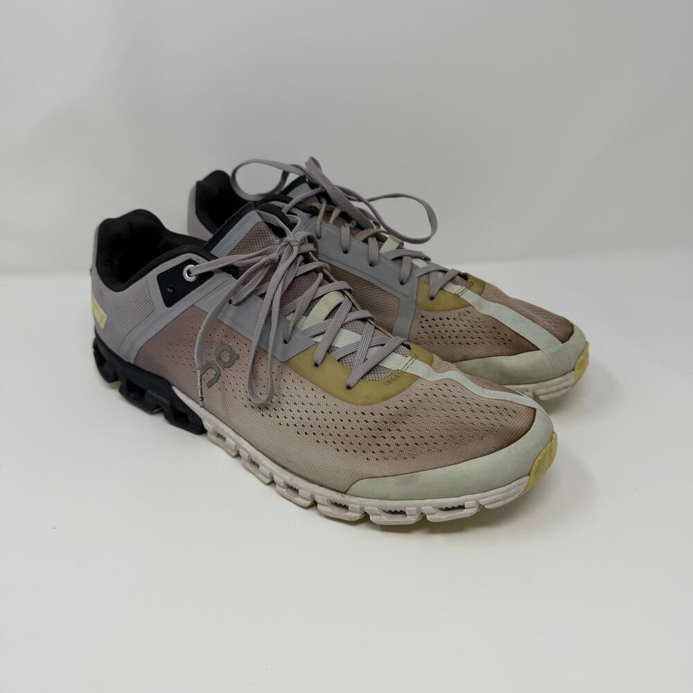 On Cloud Running Shoes Beige Gray Men’s Size 11